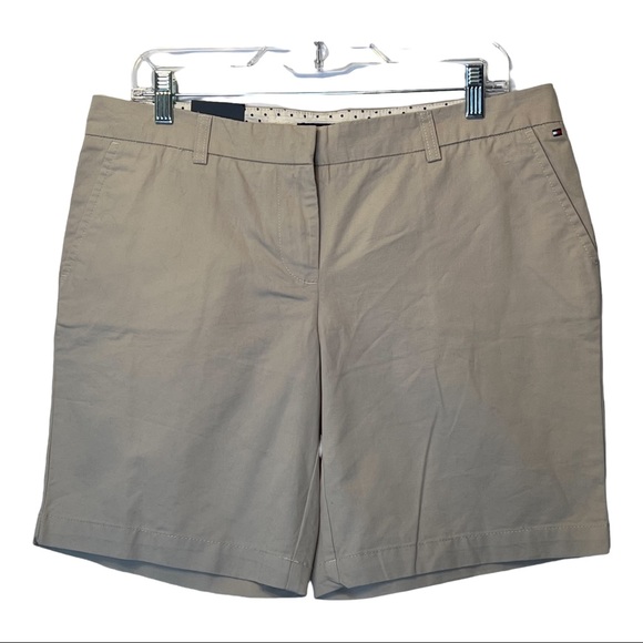 NWT Tommy Hilfiger Khaki shorts Size 10 - Picture 1 of 9